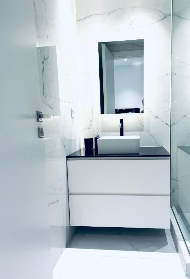 Stylish Central Superior Bedroom In Kolonaki Athens Exterior photo